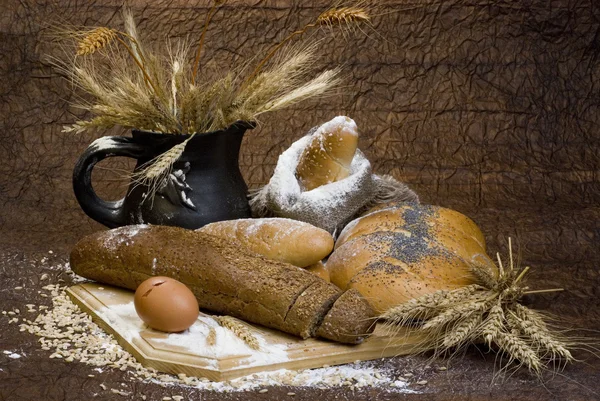 Bröd, spannmål, vete, mjöl och ägg. — Stockfoto