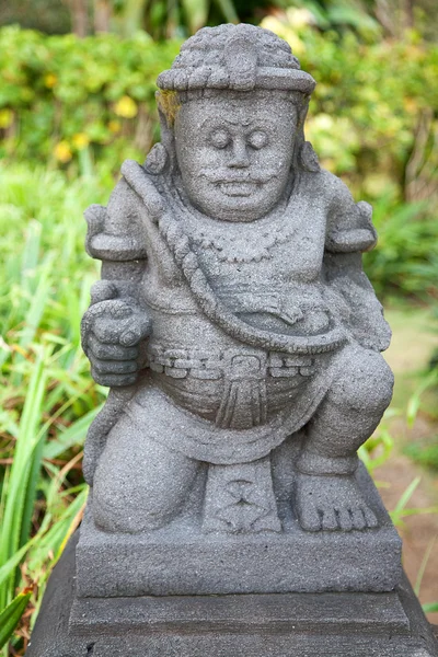 Скульптура из балийского песчаника — стоковое фото
