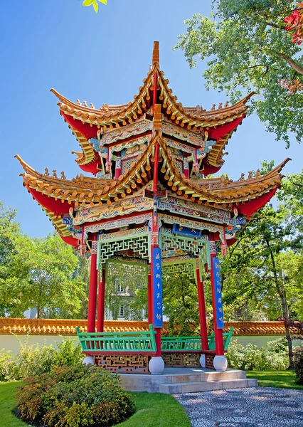 Traditional chinese garden — Stock Photo, Image