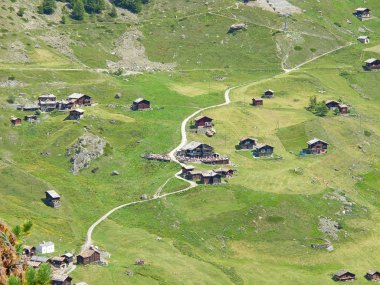 zermatt yakınında küçük bir köy