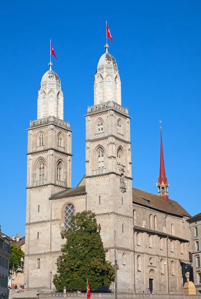 "チューリッヒの「グロスミュン スター大聖堂 — ストック写真