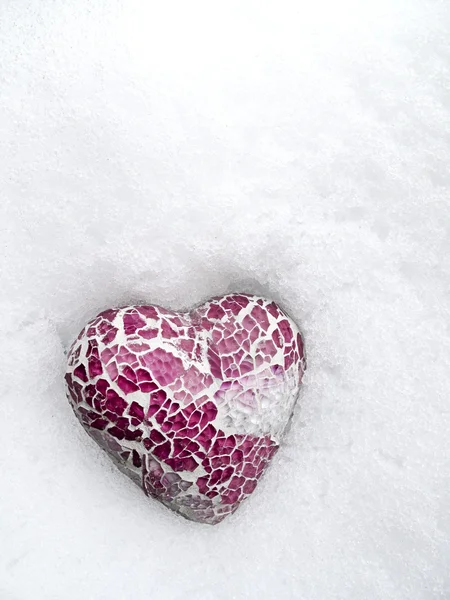 Hjärtat i snwo — Stockfoto