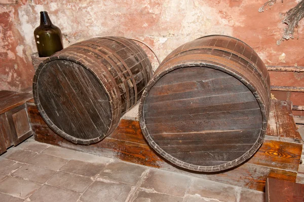 Cellar with casks — Stock Photo, Image