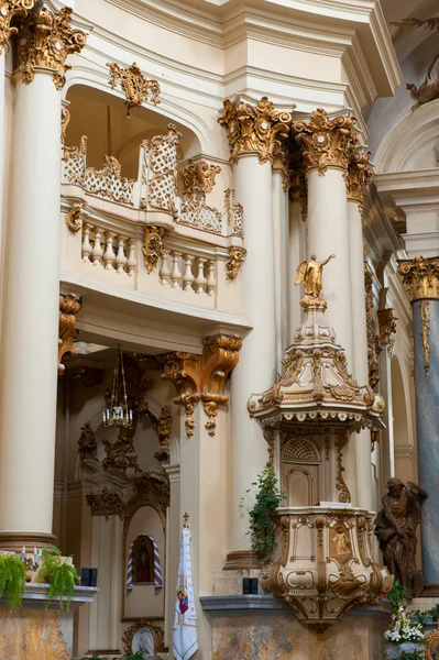 Interior da igreja antiga — Fotografia de Stock