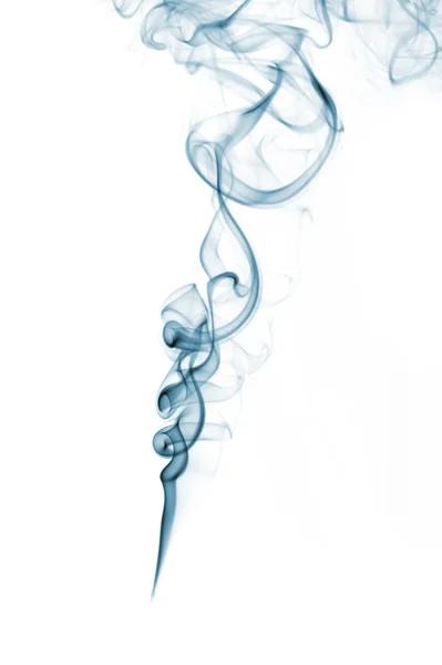 Αφηρημένη γαλάζιος καπνός που βγαίνει από το λευκό φόντο — Φωτογραφία Αρχείου