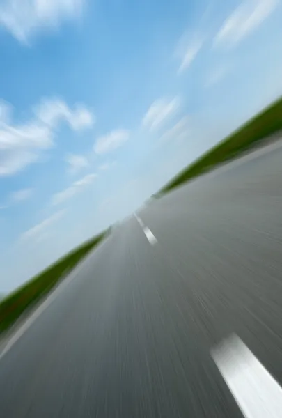 Velocidade da estrada de asfalto — Fotografia de Stock