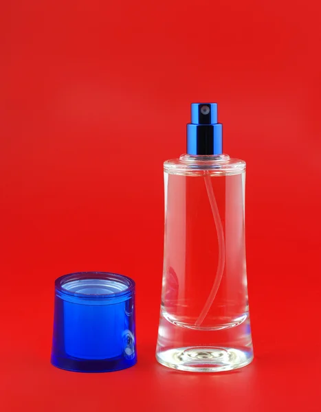 Μπουκάλι άρωμα ανοικτή — Stockfoto