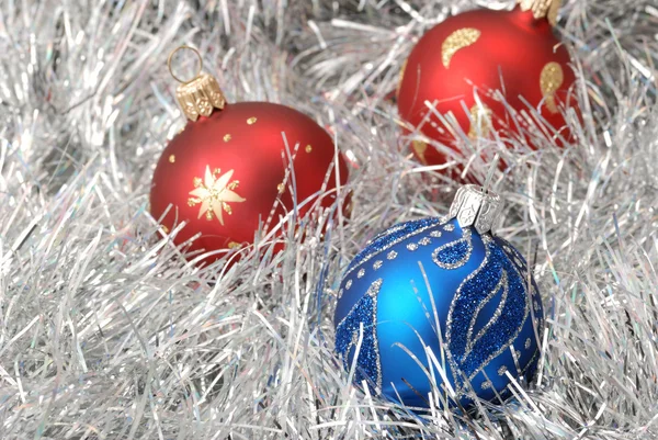 Christmas speelgoed in zilveren decoraction — Stockfoto