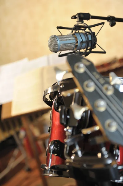 Micrófono musical de estudio — Foto de Stock