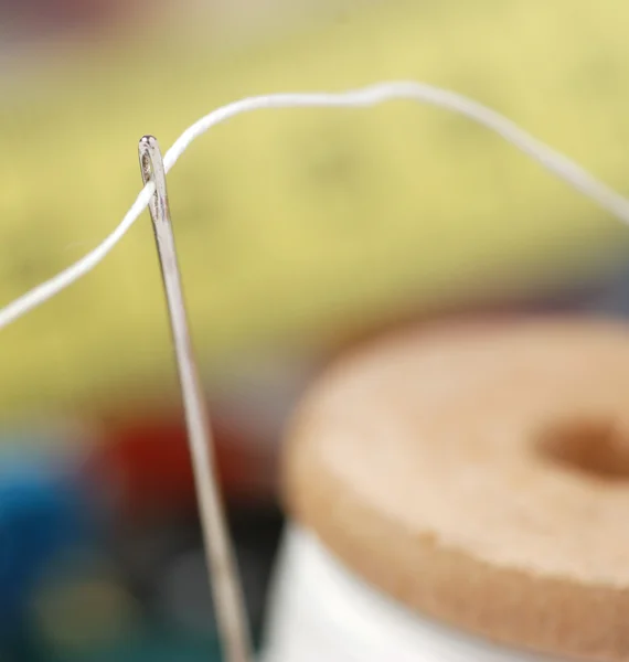 Needle and a thread — Stock Photo, Image