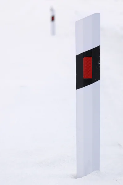 Bokför på Vinterväg — Stockfoto