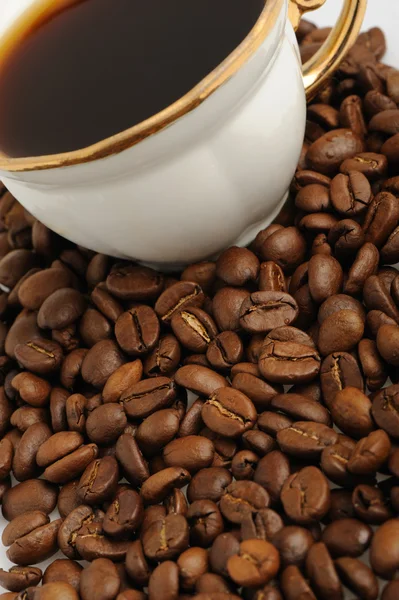 Стильный кофе с семенами — стоковое фото