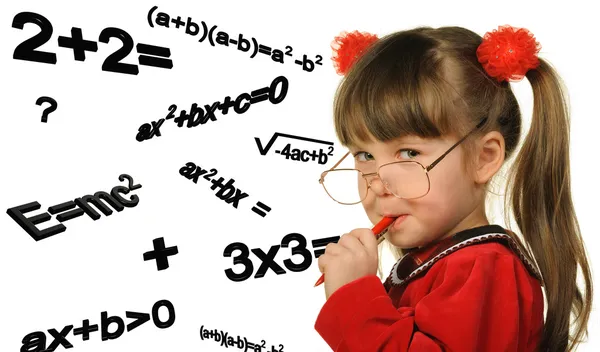 A menina e fórmulas matemáticas — Fotografia de Stock