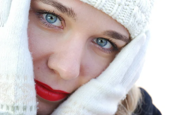 겨울 장갑에 여자 — 스톡 사진