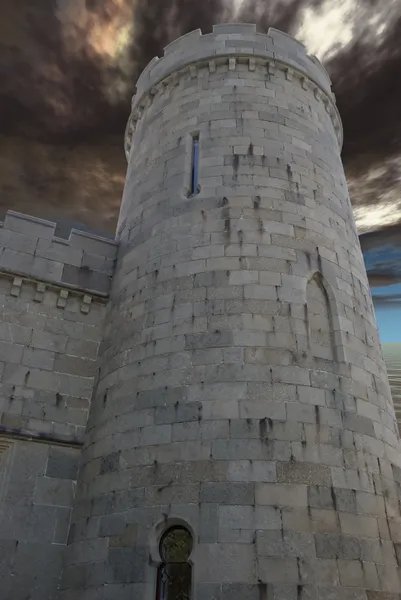 Wieża zamku na białym tle — Zdjęcie stockowe