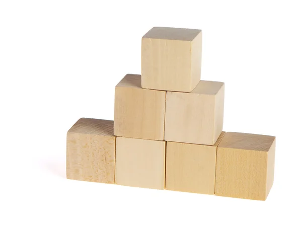 Konstruktion aus Holzwürfeln — Stockfoto