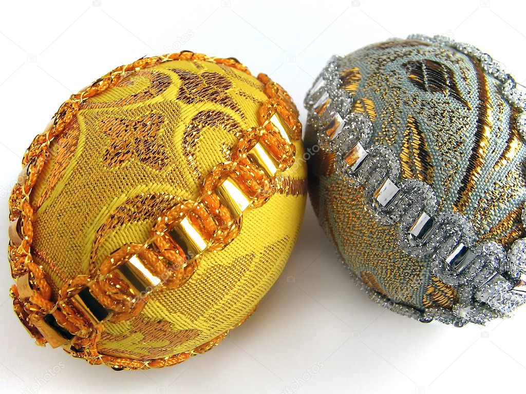 Two easter egg gold and silver