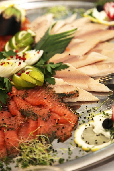 Fish plate with different kinds of fish — Stock Photo, Image