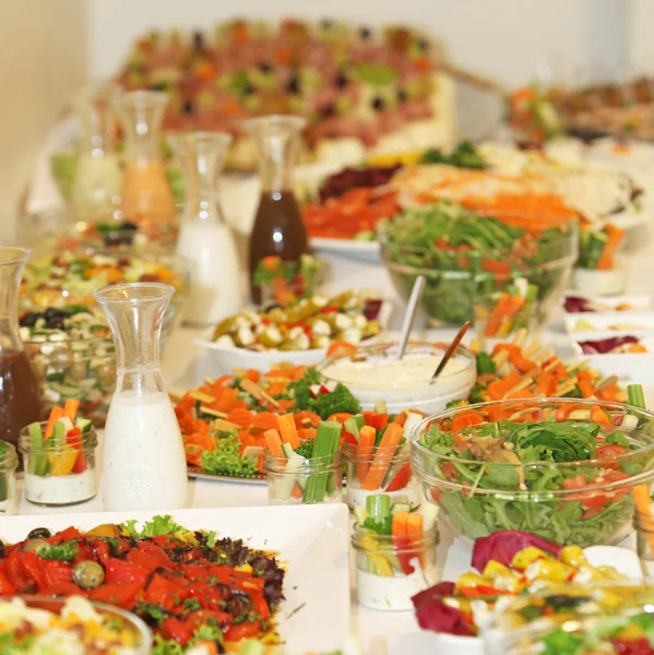 Grande, delicioso buffet — Fotografia de Stock