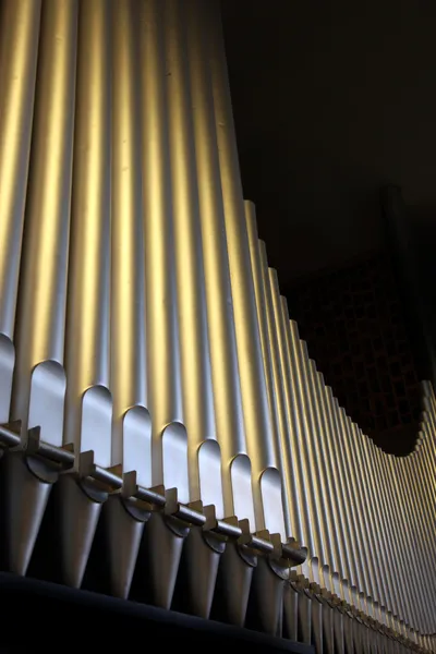 Ένα όργανο στην εκκλησία - σωλήνες όργανο κινηματογραφήσεων σε πρώτο πλάνο — Φωτογραφία Αρχείου