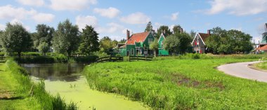 Hollandalı Köyü panoramik görünüm.