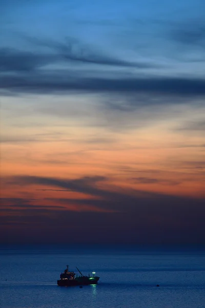 Pôr do sol no mar Mediterrâneo . — Fotografia de Stock