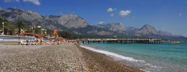 kemer Plajı panoramik görünüm.