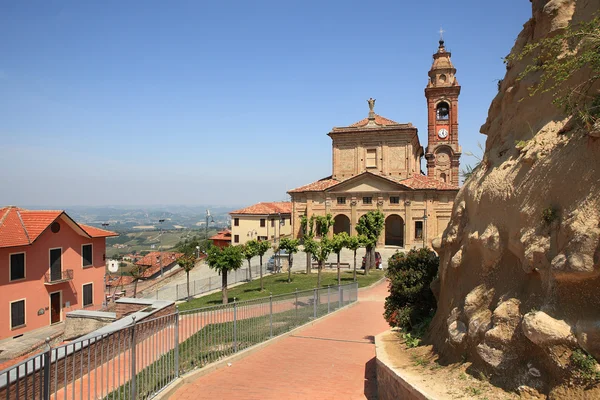 Kyrkan av diano d'alba i Piemonte, Italien — Stockfoto