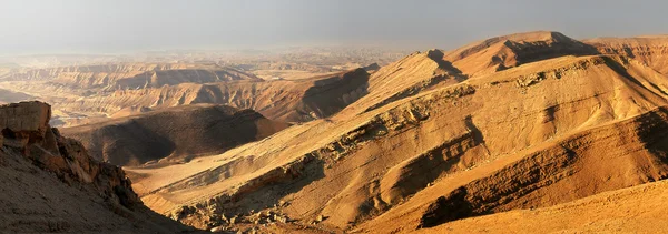 Panoramiczny widok na góry arava pustyni. — Zdjęcie stockowe