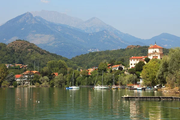Lago di avigliana, italien. — Stockfoto