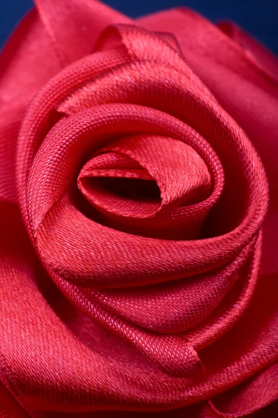 Σατέν κόκκινο τριαντάφυλλο — Φωτογραφία Αρχείου