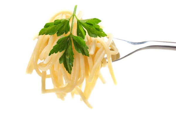 Domowe spaghetti organicznych owinięty wokół widelcem — Zdjęcie stockowe