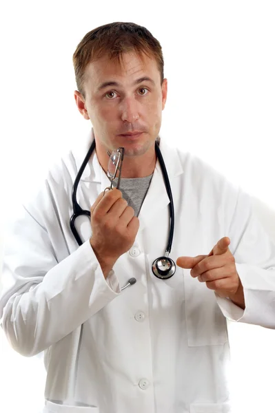 Gesticuler le personnel médical avec stéthoscope dans une conversation — Photo
