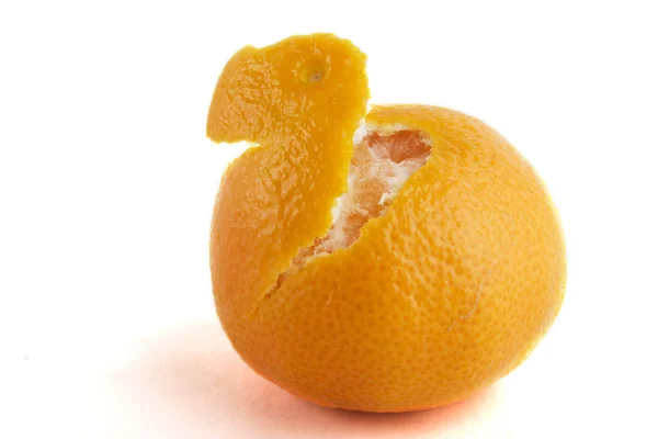 Teilweise geschälte Orange — Stockfoto