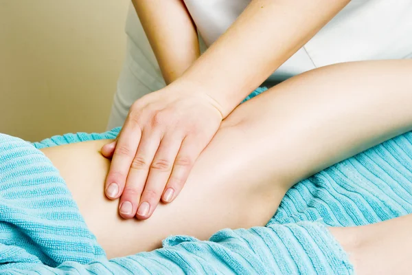 Szczegółowo masaż nóg — Zdjęcie stockowe