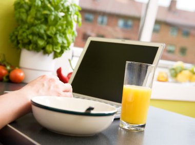 Online Breakfast clipart