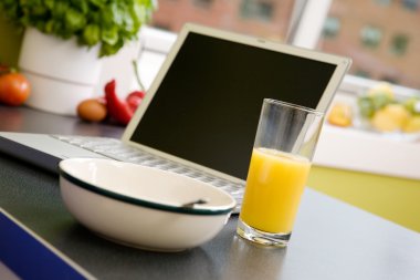 Online Breakfast clipart