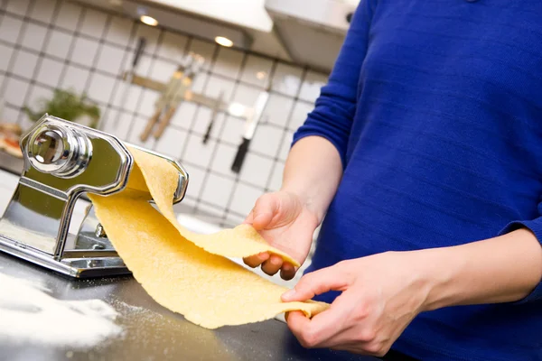 Pasta maken van detail — Stockfoto