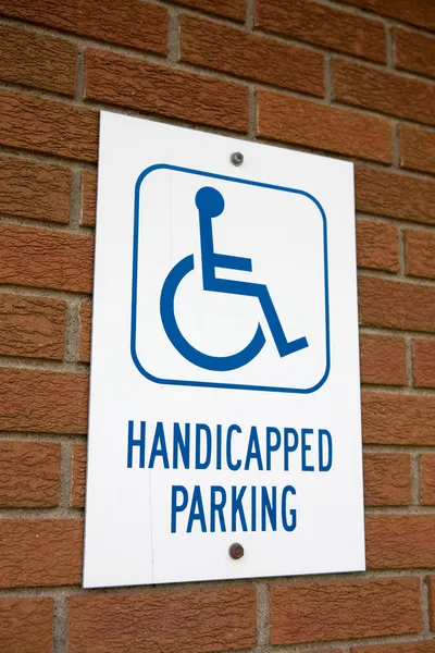 Behindertenparkplätze — Stockfoto