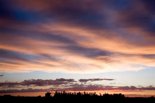 Prairie farm zonsondergang — Stockfoto