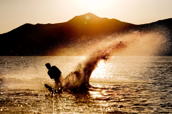 Water ski silhouet — Stockfoto