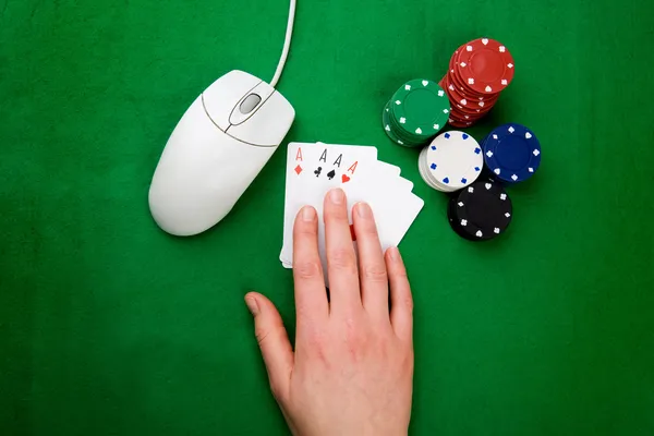 Онлайн покер — стокове фото