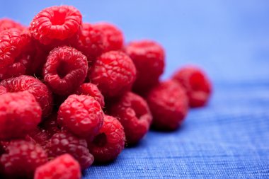 Raspberries clipart