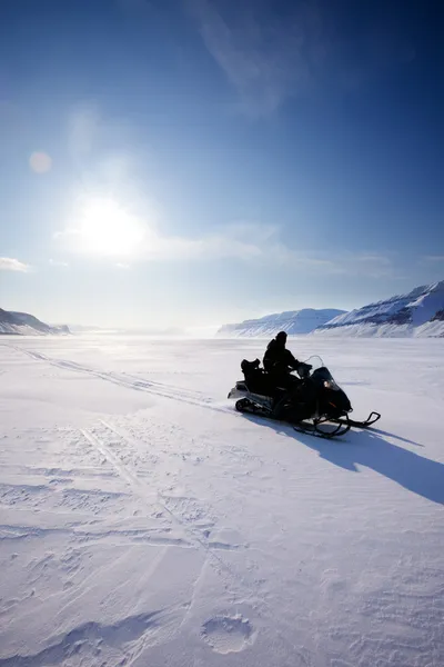 Silueta para motos de nieve —  Fotos de Stock