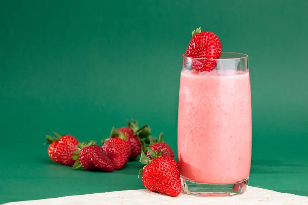 Smoothie aux fraises — Photo