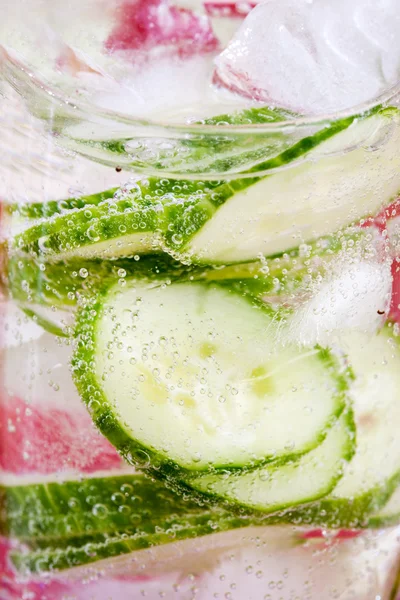 Sparkling Cucumber Water — Stock Photo, Image