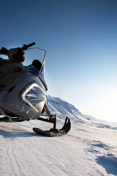 Motos de nieve —  Fotos de Stock