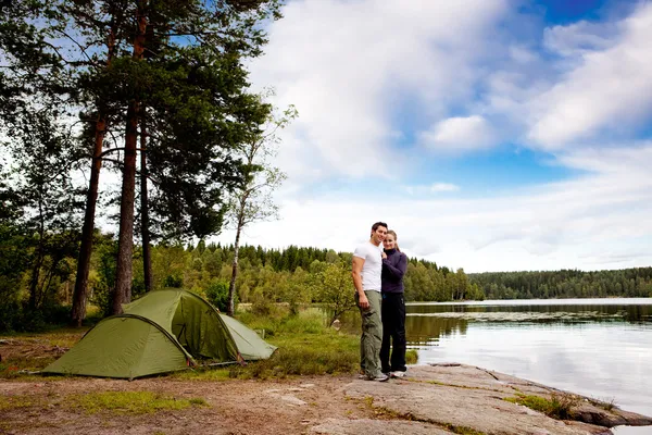 Camping door lake — Stockfoto