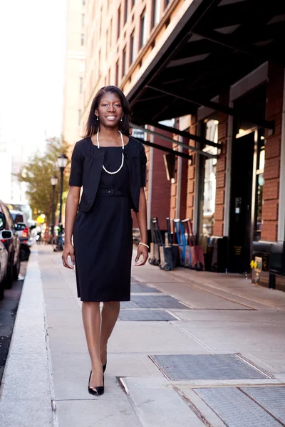 Zwarte zakenvrouw — Stockfoto