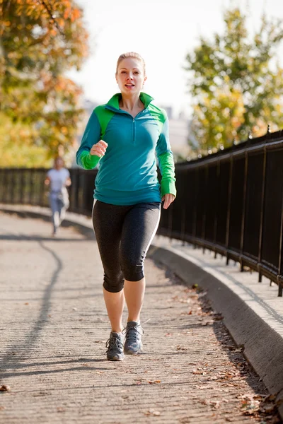 Donna jogging — Foto Stock